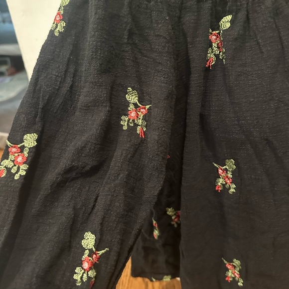 Altar’d state off shoulder top - Picture 4 of 5